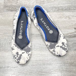 Rothy’s Ash Grey Camo Flats Size 7